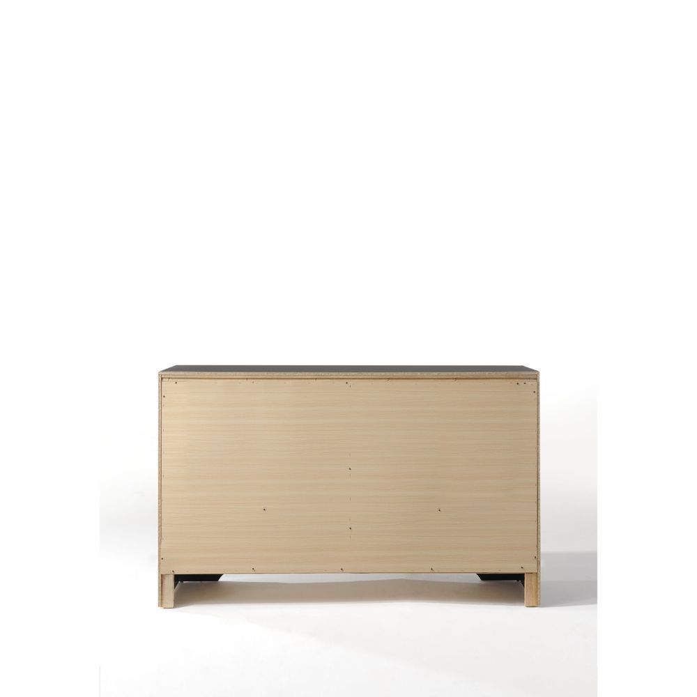 Naima Dresser