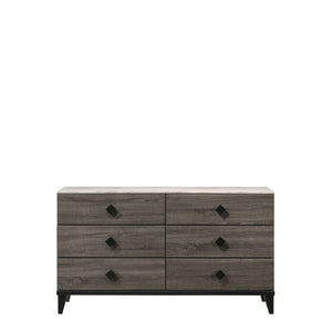 Avantika Dresser