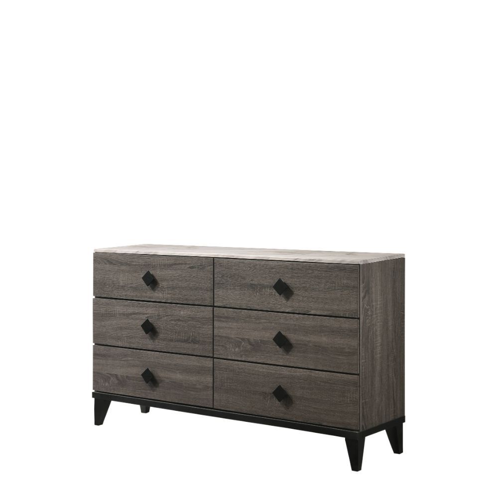 Avantika Dresser