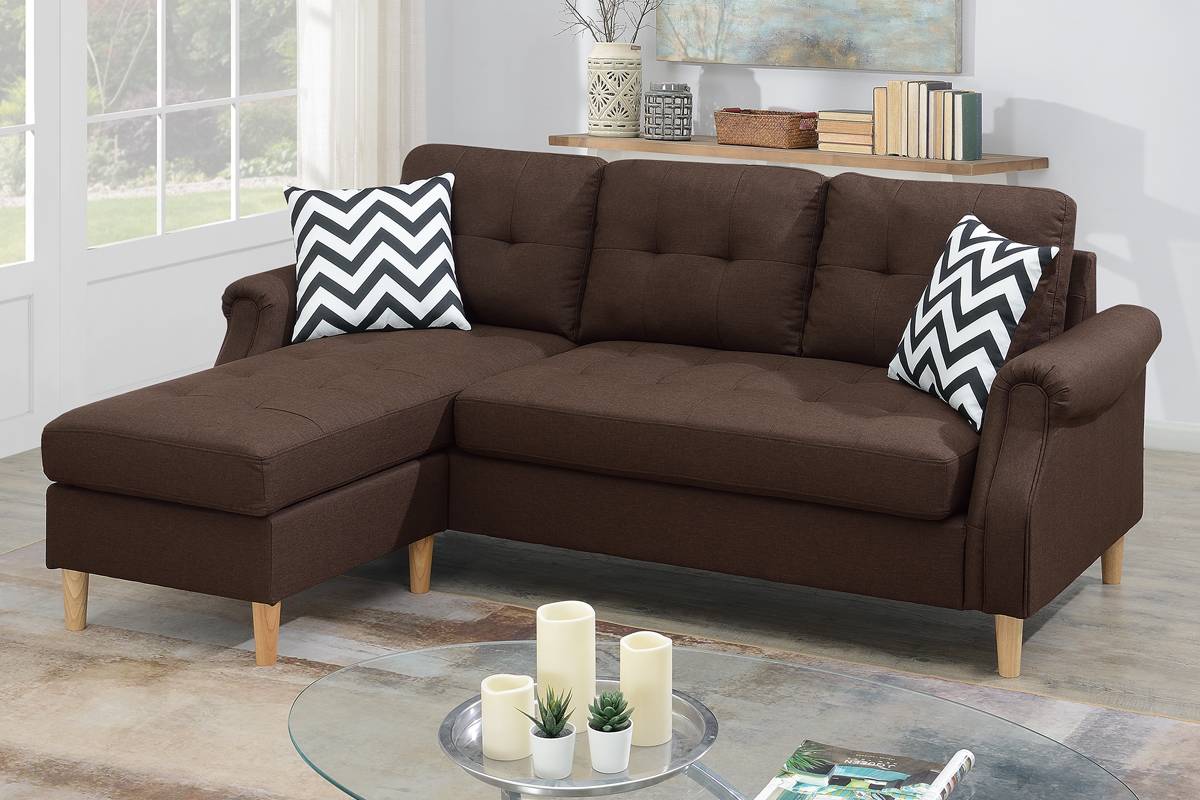REVERSIBLE SECTIONAL W/2 ACCENT PILLOW