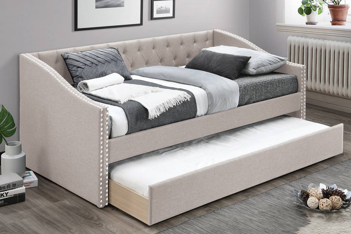 Light Brown Daybed With Trundle